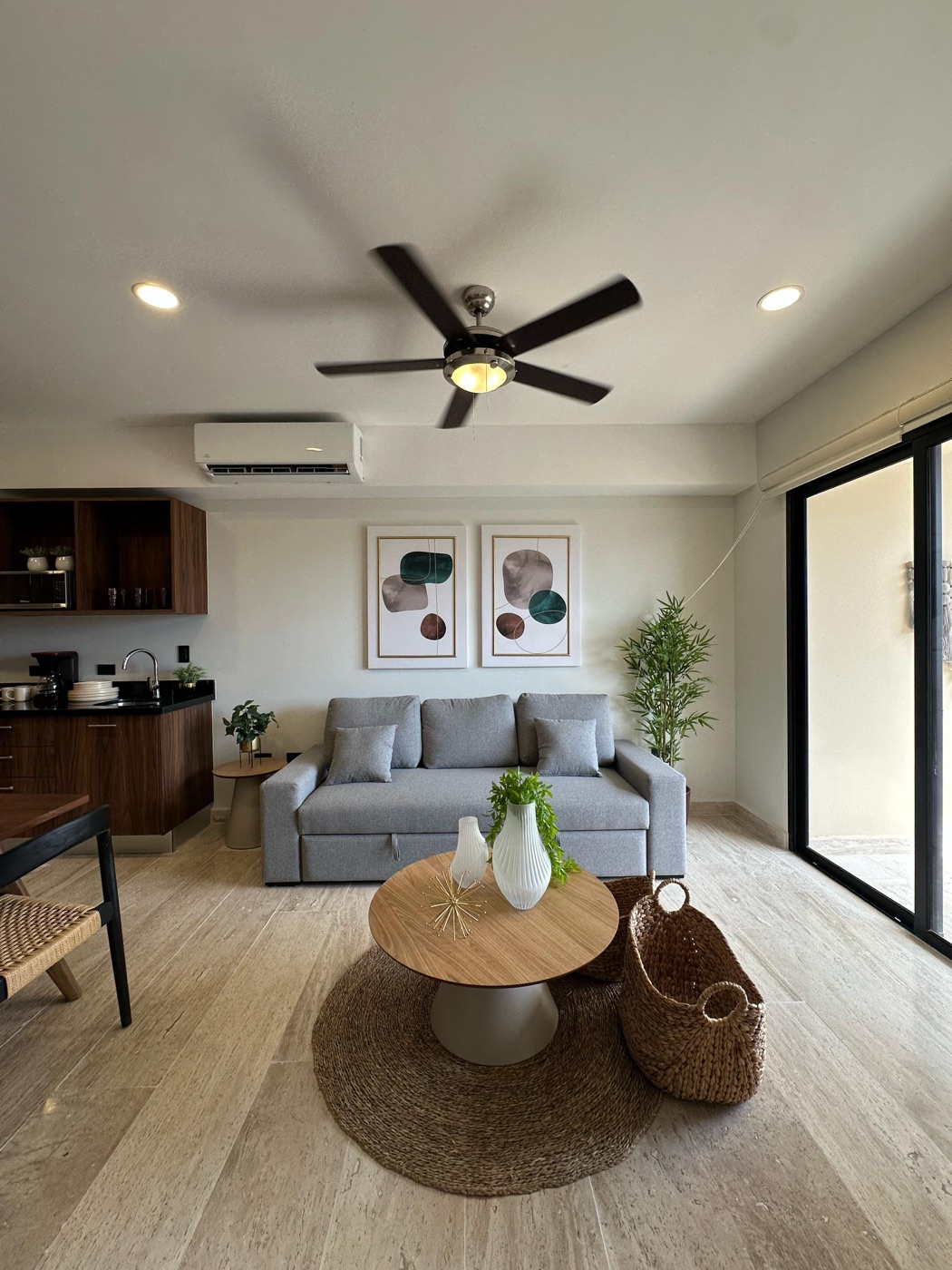 1 Rec interior